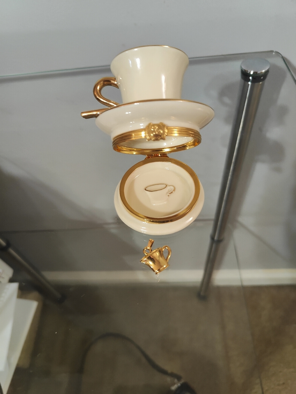 Vintage Lenox Time For Tea Teacup Trinket Box Porcelain 24K Gold Painted - Picture 2 of 6